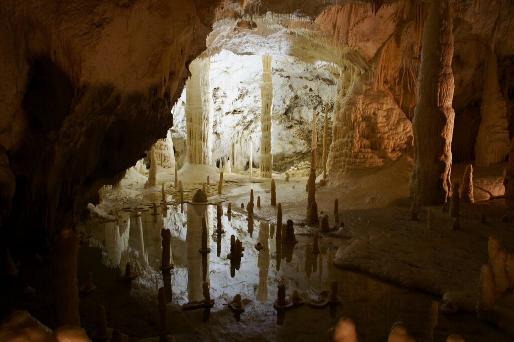 A region of Italy whose mysterious caves are associated with the lore of demons and gods